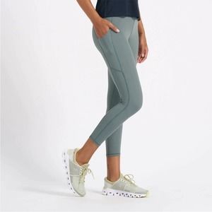 Vuori Green Pocket Stride Leggings Size M